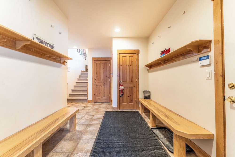 94 Ryan Gulch Road