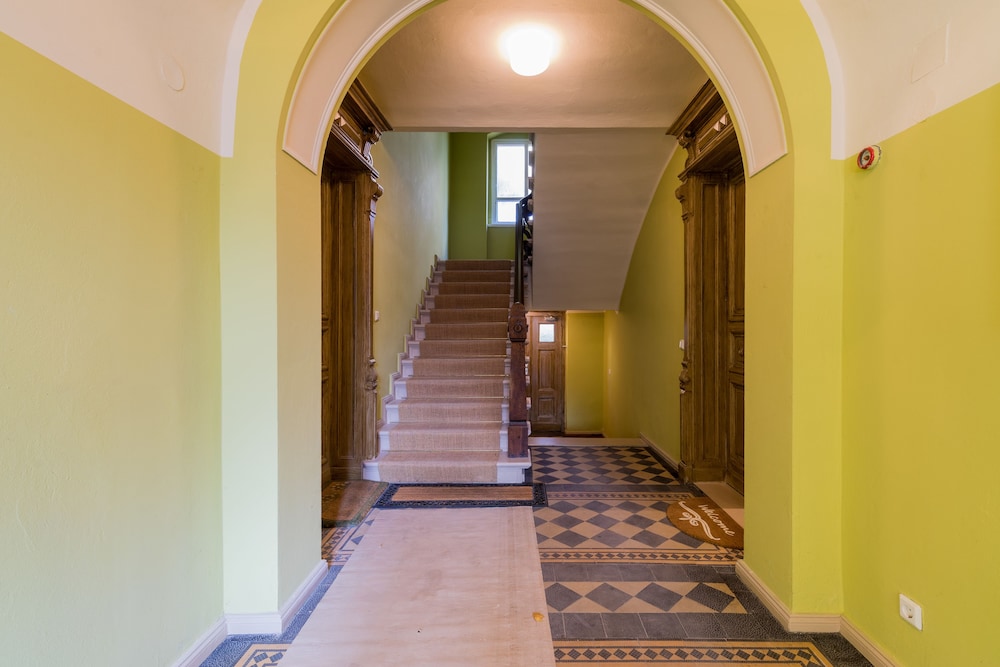 Apartment Adler-Nest Berlin by Kurfürstendamm