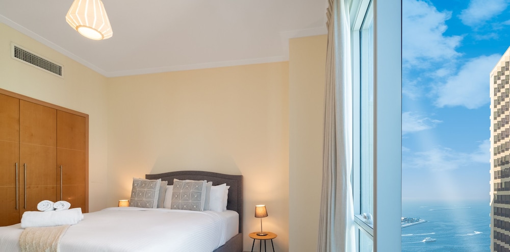 LUX The Shemara Marina View Suite