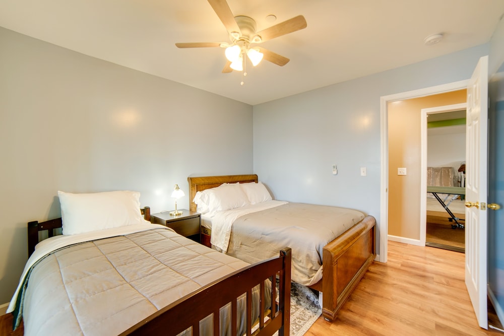Clearlake Vacation Rental w/ Nearby Lake Access! view 4