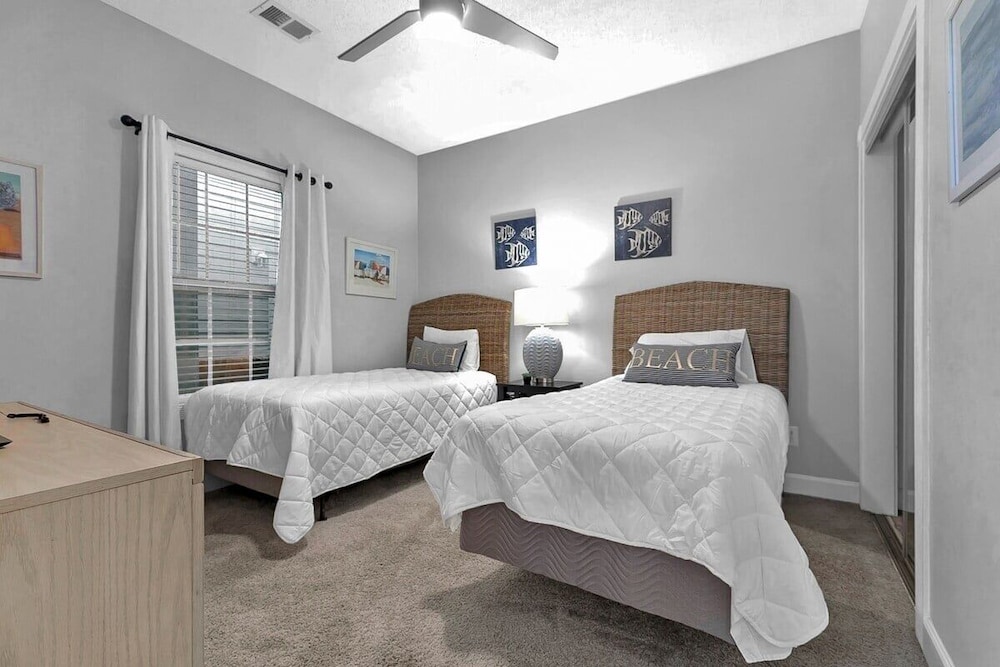 Magnolia North 4827-104 2 Bedroom Condo