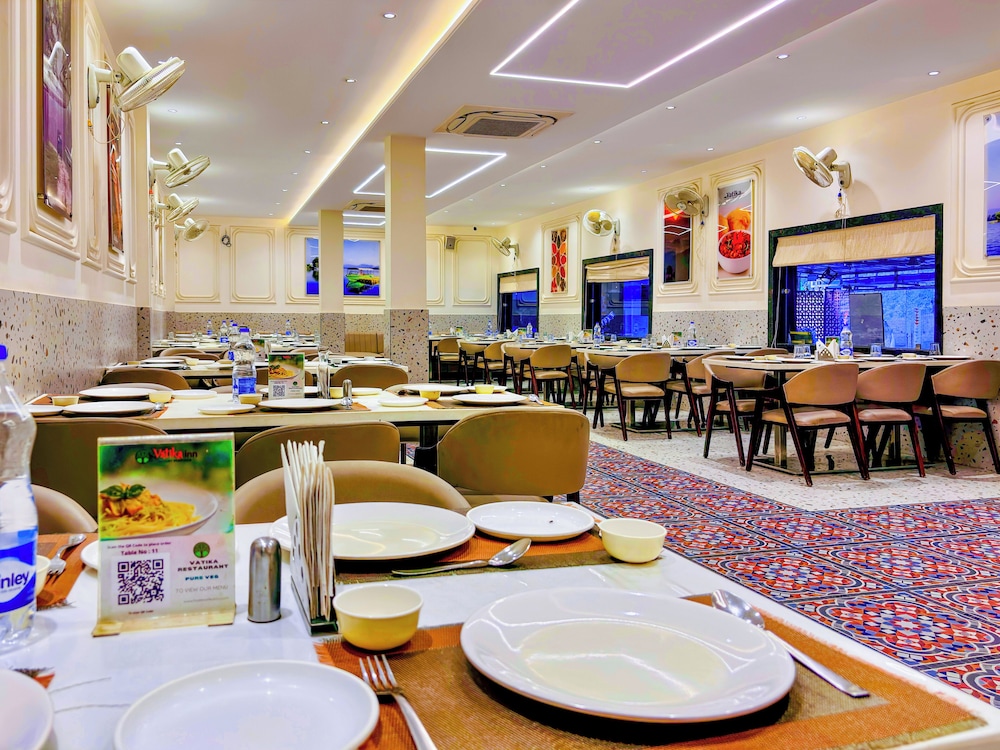 Hotel Vatika Inn