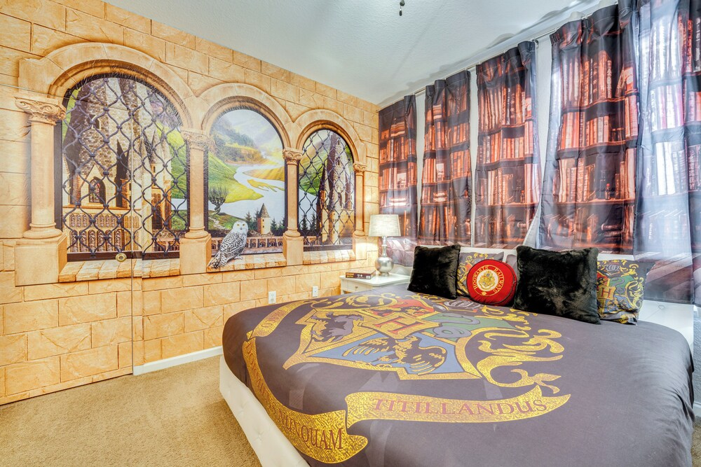 3 Mi to Disney: Family-friendly Home!
