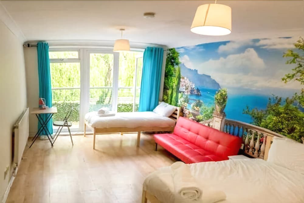 Waterside House view 4