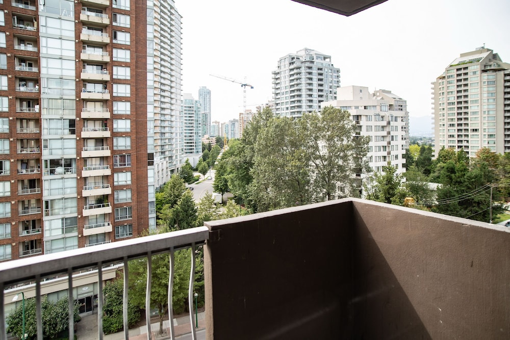 Pelicanstay in Burnaby Lake - Property Image 4