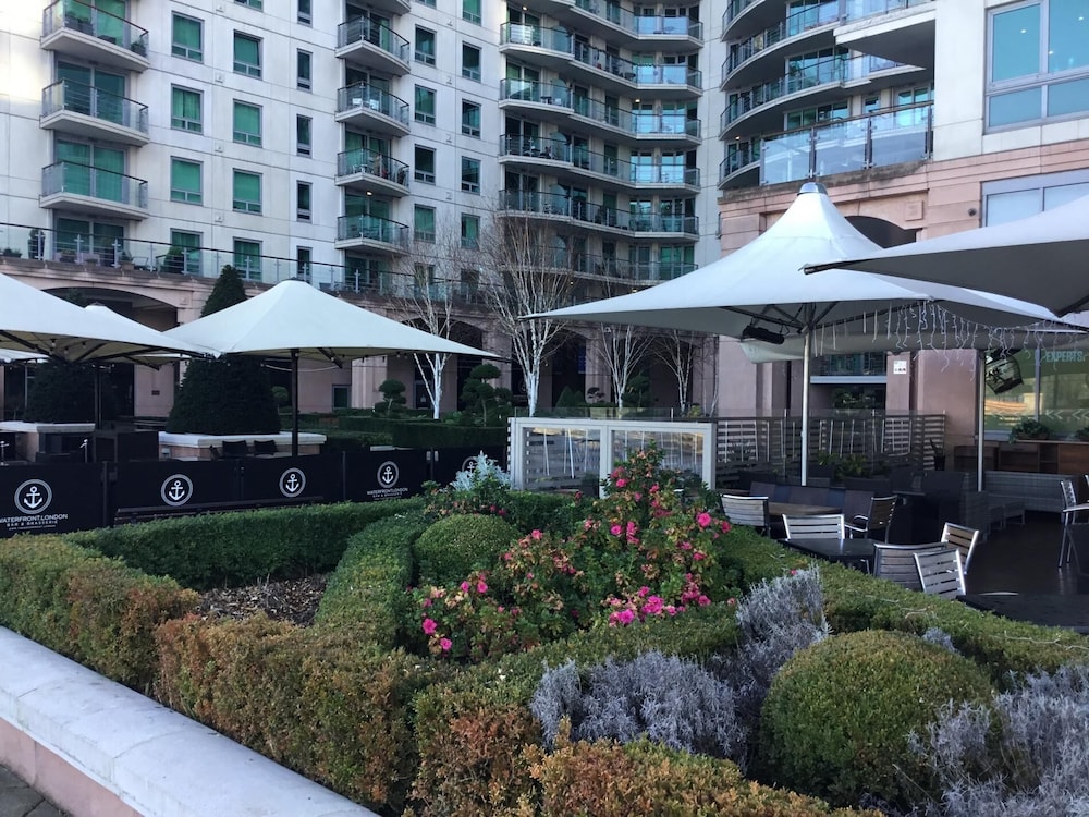 outdoor bbq area