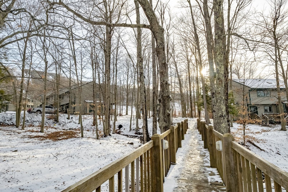 Northwoods F9 view 3