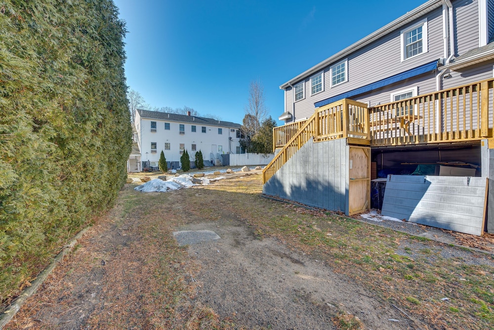 Downtown Ogunquit Home: 1 Mi to Beach! view 3