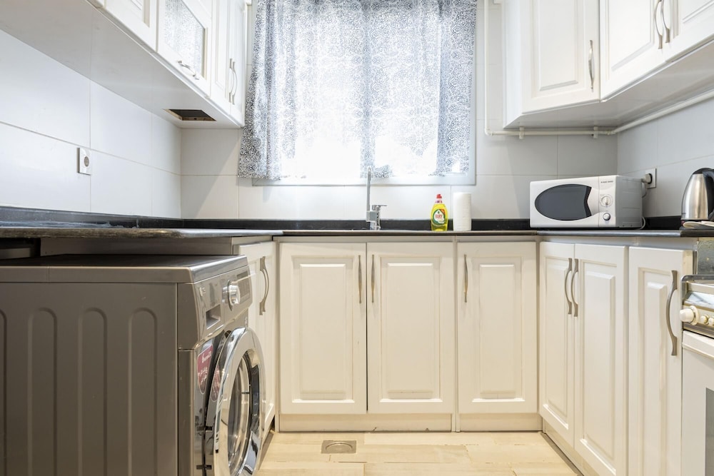 Vesta - Luxury APT - 3Br - CFC IX