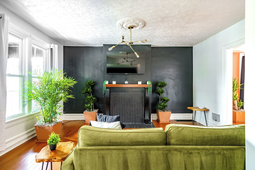 Jungle House Boutique Suites – Short North & Convention Center