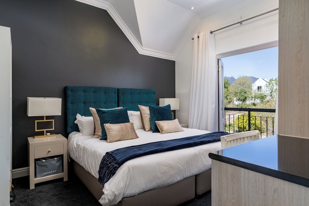 Winelands Golf Lodges at De Zalze