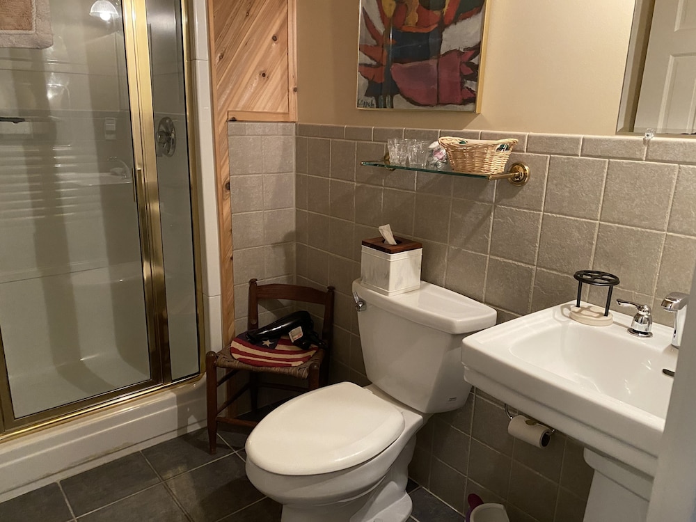 New Bern Vacations - Hanna House Bed  Breakfast - Property Image 33