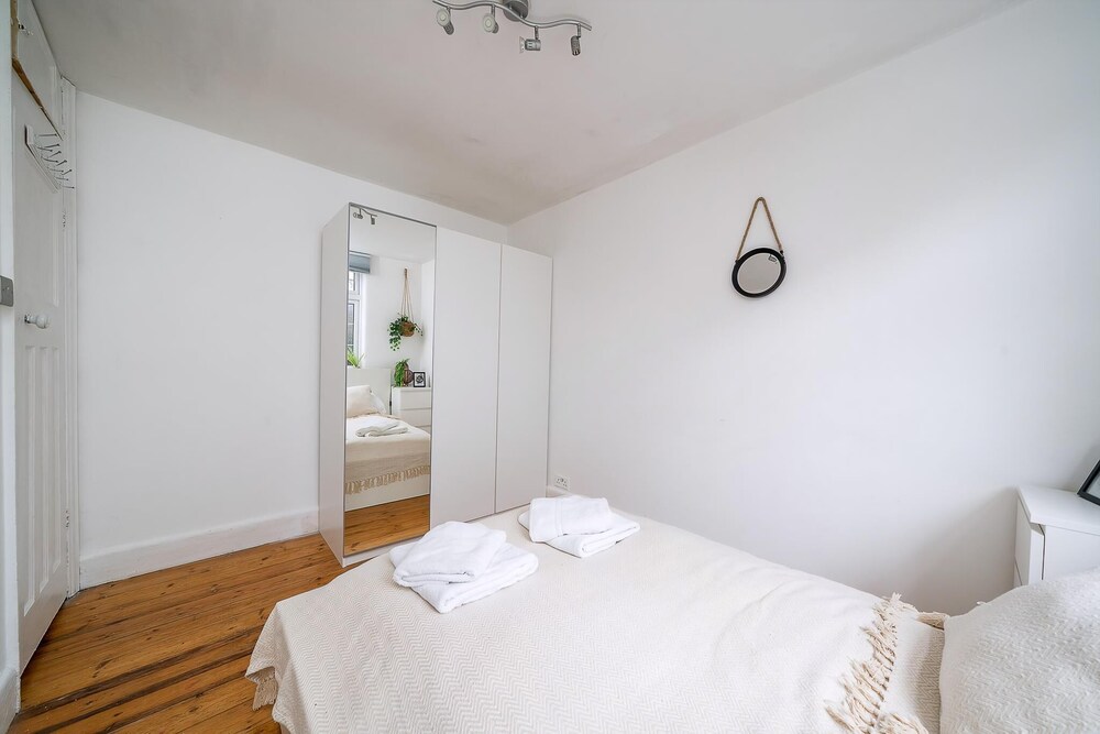 Cosy Mews Flat Near Little Venice