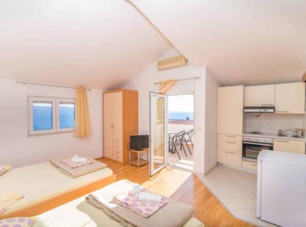 Apartments Cihorich
