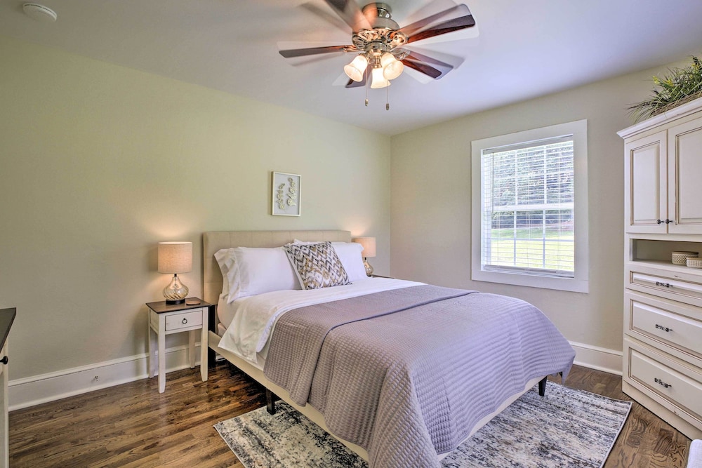 Idyllic Getaway w/ Deck ~ 4 Mi to Dtwn Athens view 2