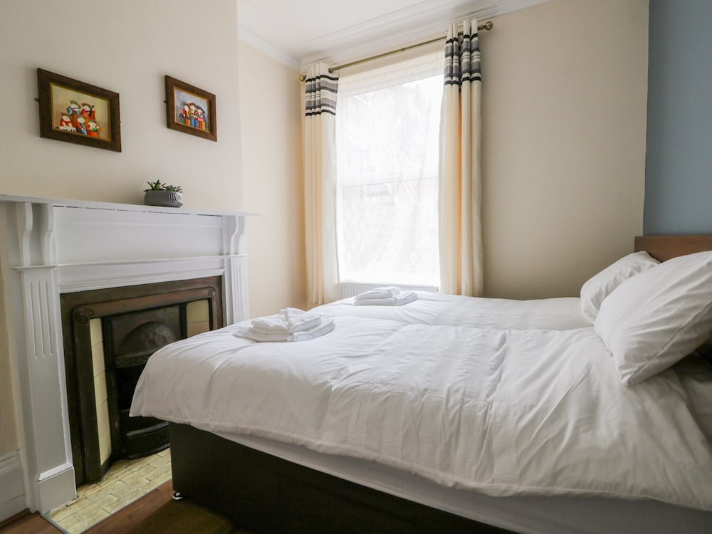 Newbegin Cottage view 4