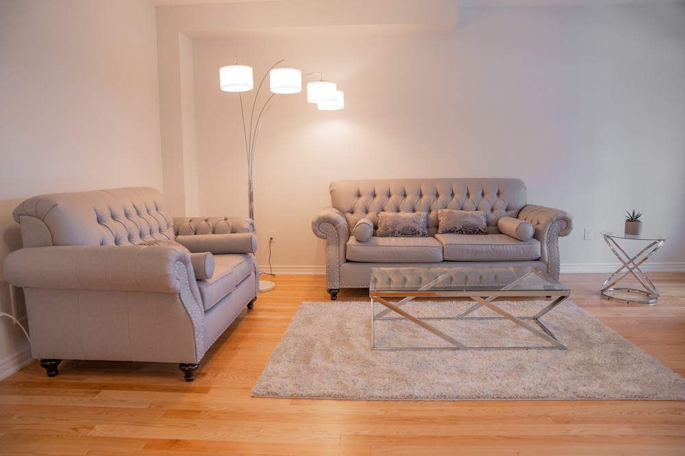 Lovely Bedroom - Image 2