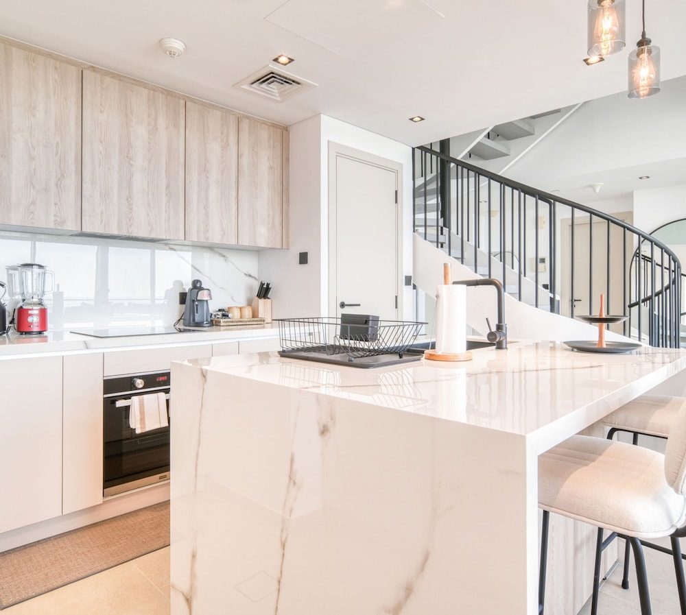 Luxe and Modern Duplex in Difc