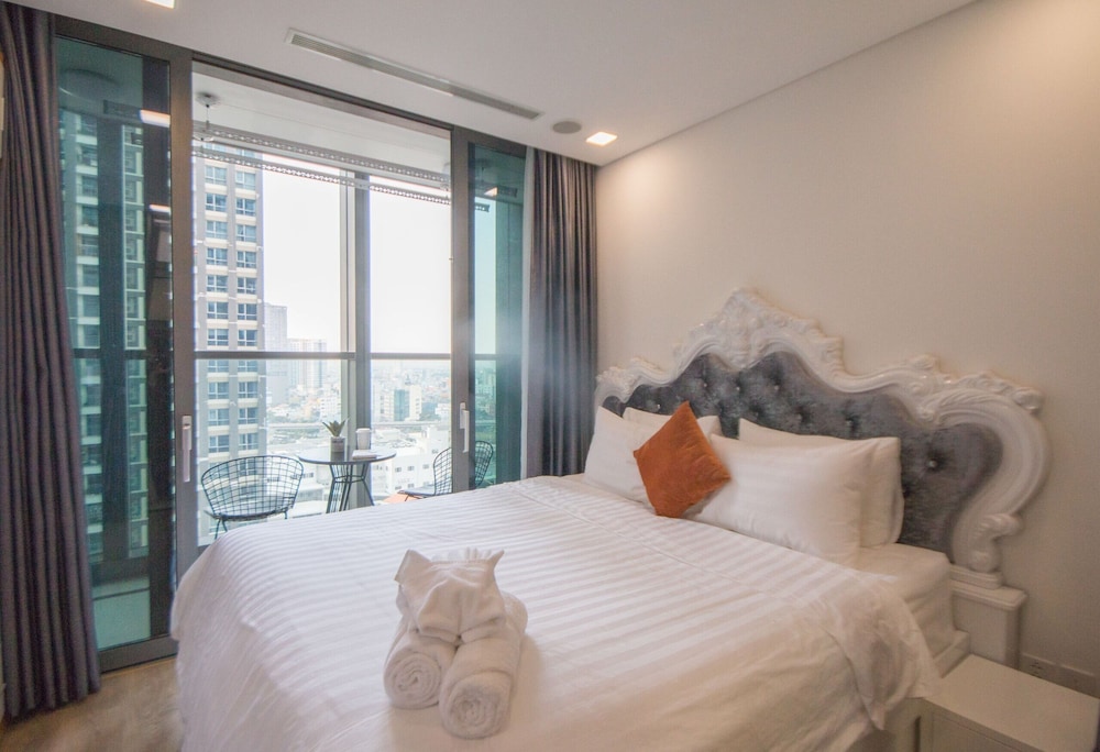 Saliza Sky Luxury - Landmark 81 Tower