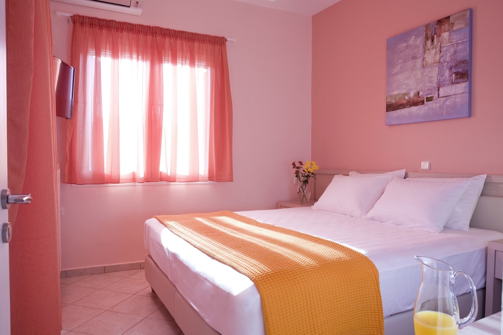 Anthemis Luxury Villas