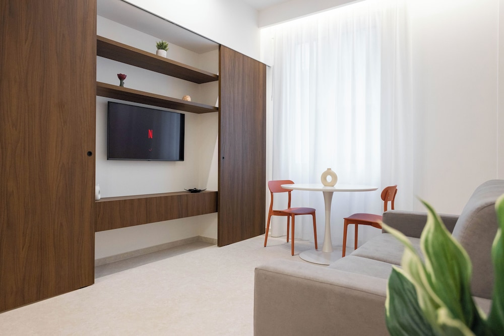 Nora's Suites