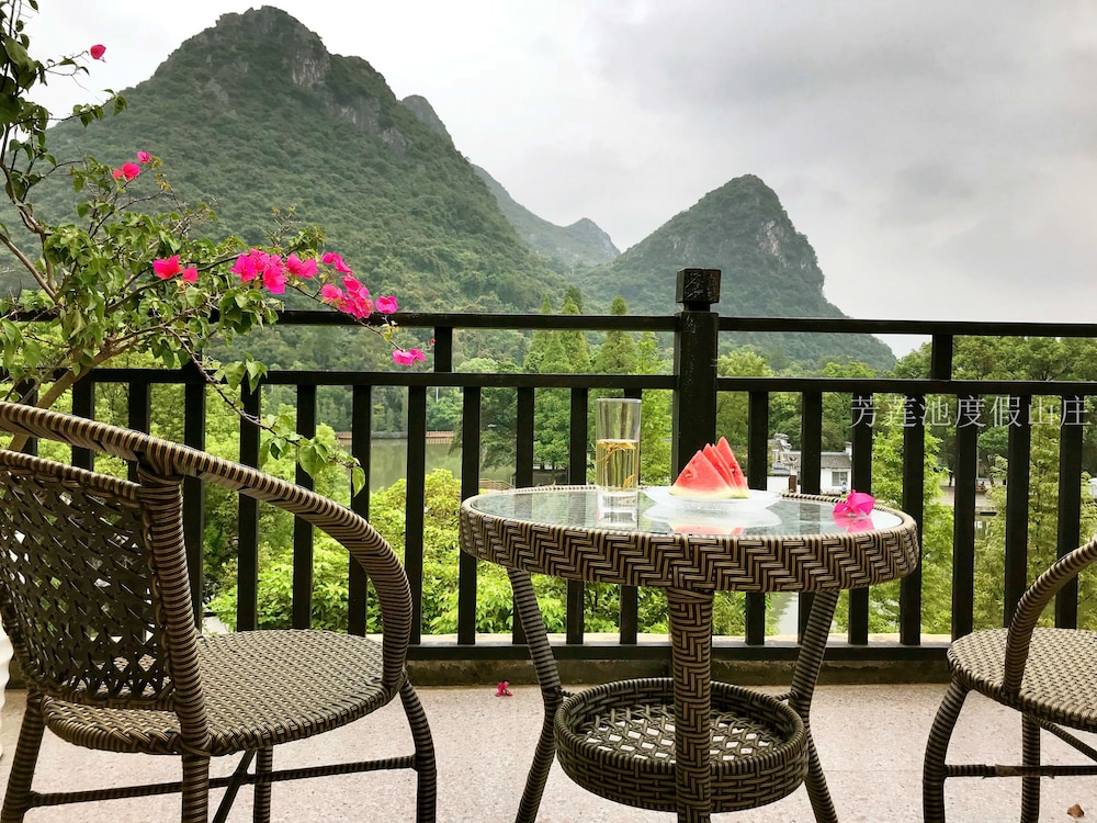 FangLian Lake Holiday Resort view 3