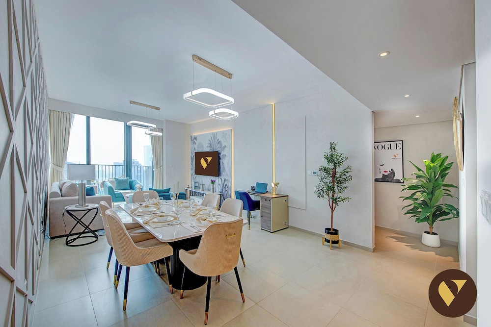 Vogue 43rd Floor Boulevard Heights