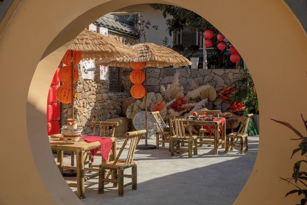 Zhangjiajie Valley Love Holiday Hotel