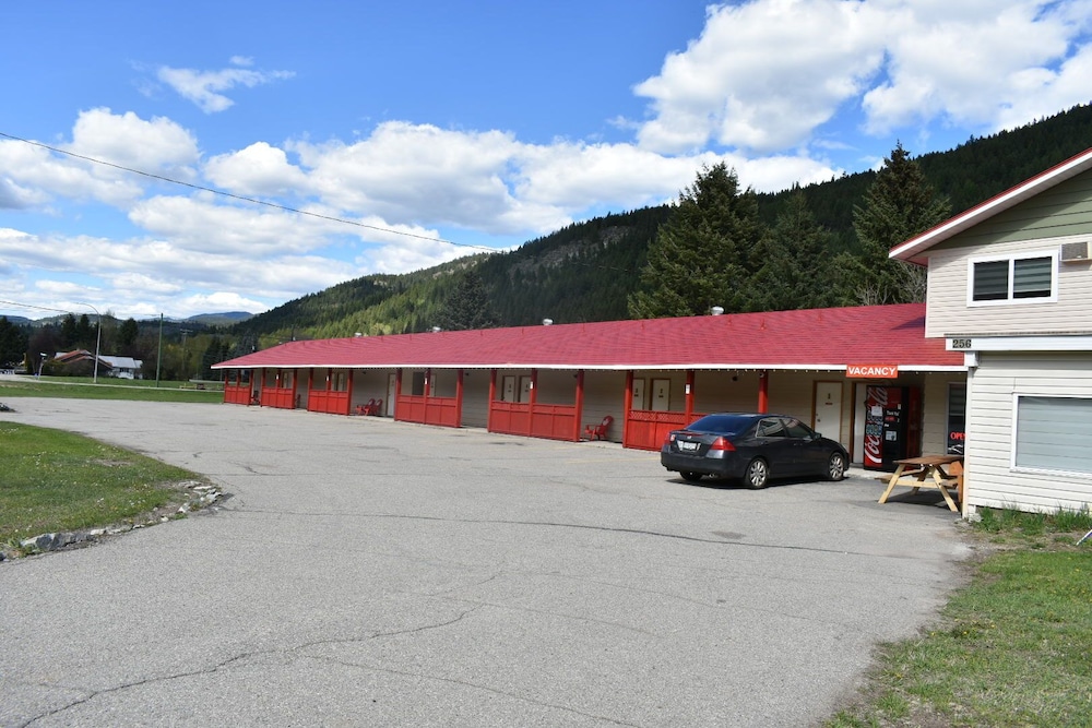 Greenview Motel and RV Park