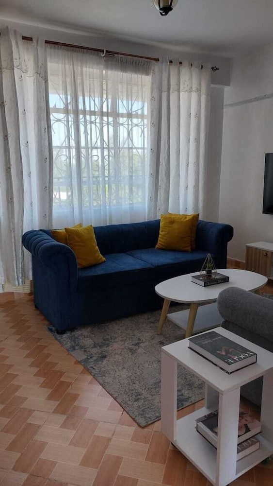 Lux Suites Bayloft Apartments Homabay