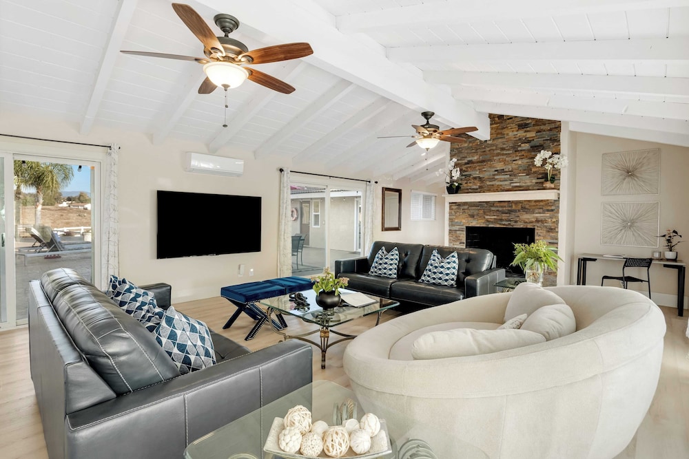 Bordeaux by Avantstay Private Pool, Hot Tub & Game Room Near Temecula