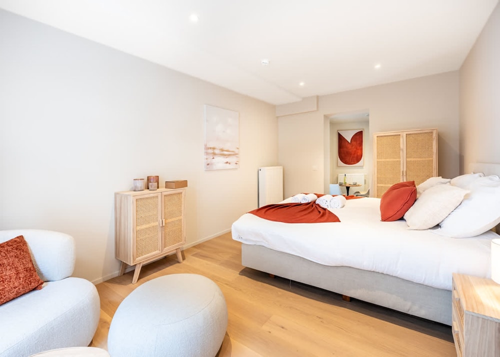 Stylish Studio in the Vibrant Heart of Ghent