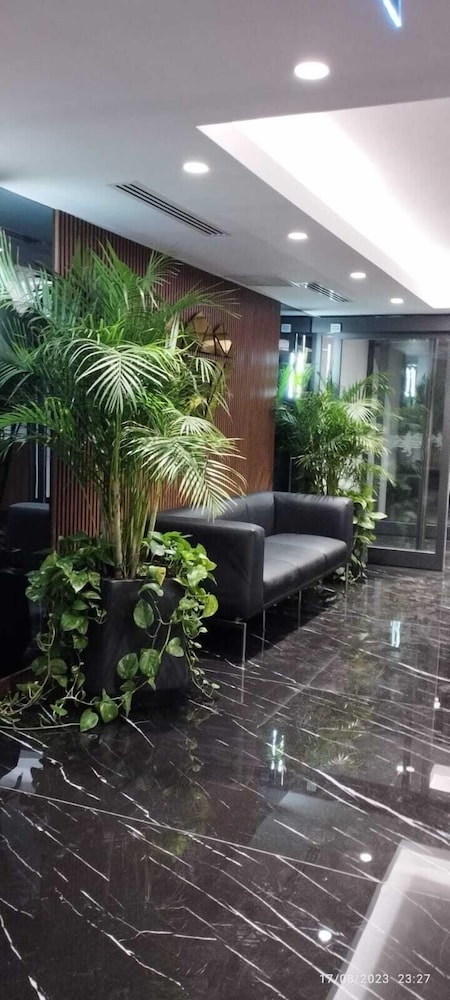 9 Grand Sapphire 2 Bed 2 Bath Pool Beach