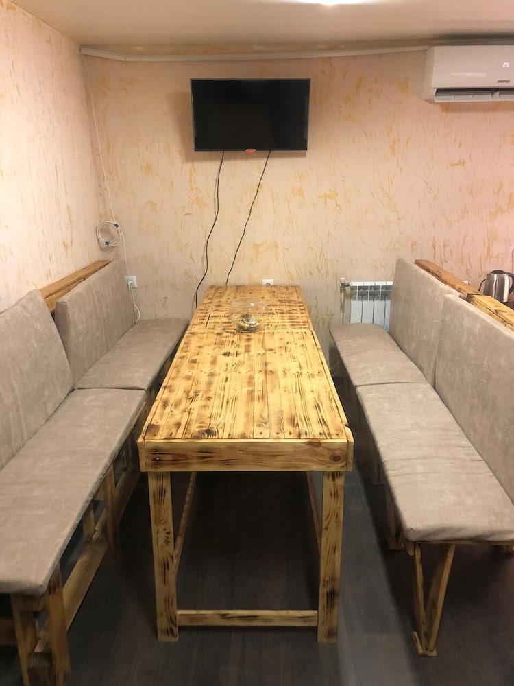 M&G Hostel and Tours