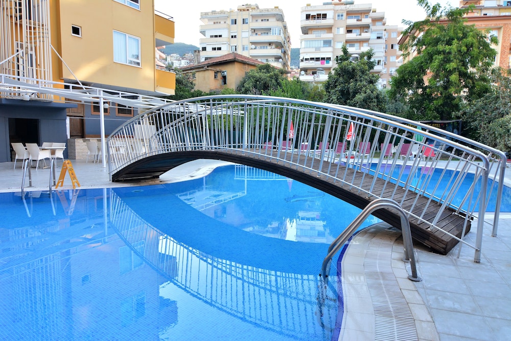 Rose Garden Apart Hotel - Image 12