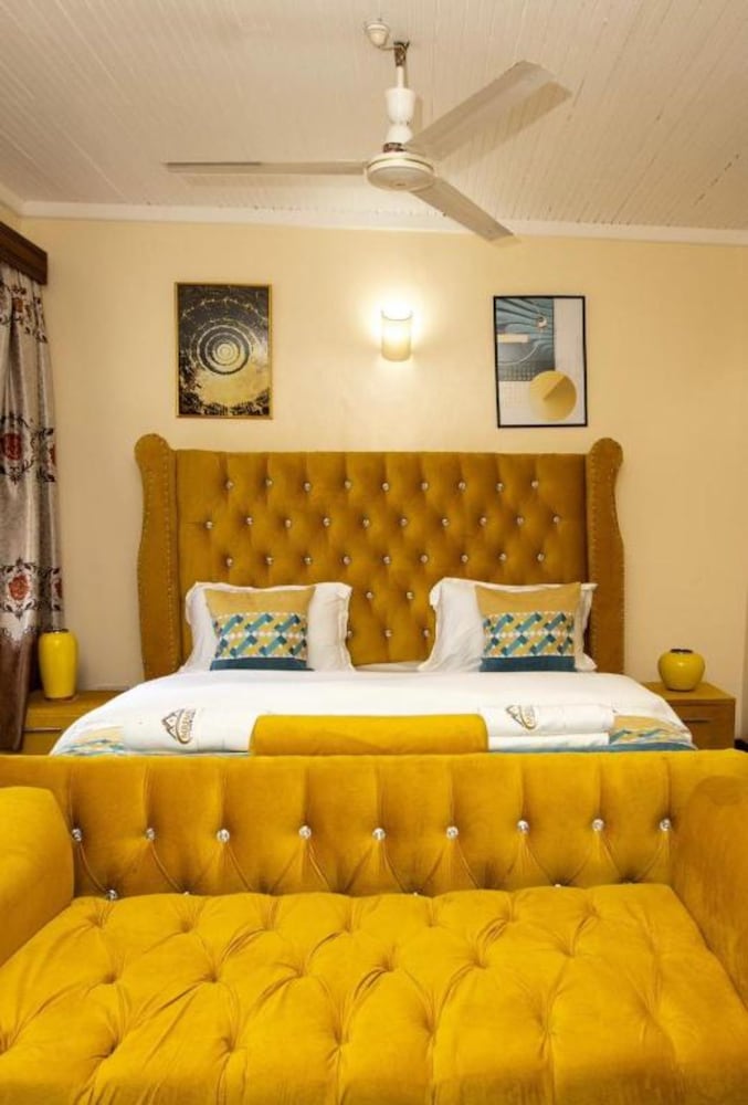 Stay.Plus Creek Residence Nyali