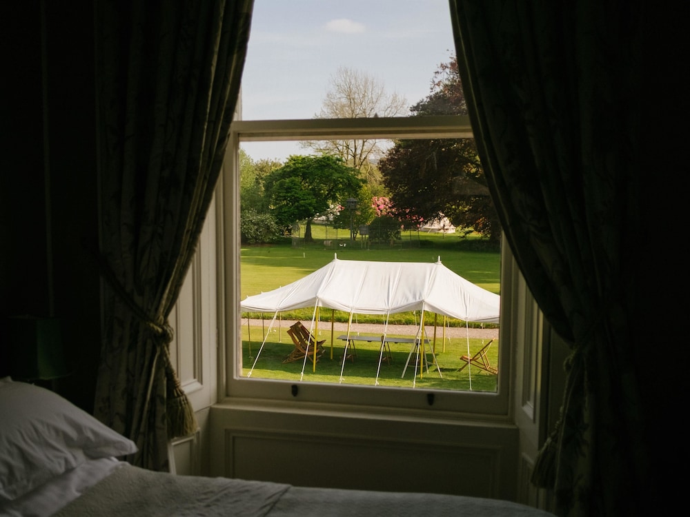 Ballyvolane House