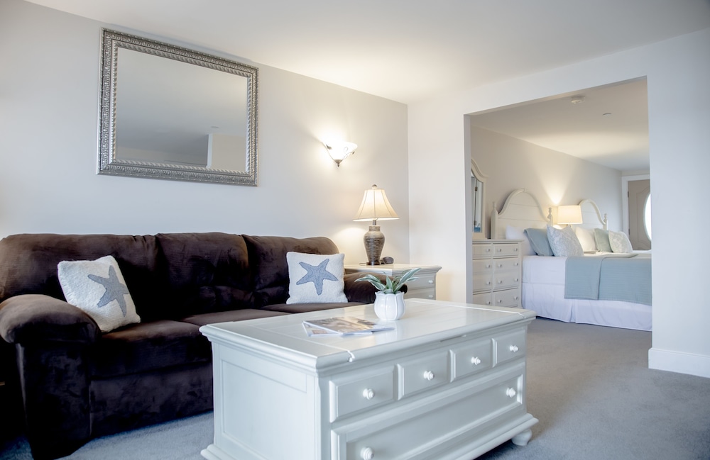 Sheepscot Harbour Village Resort