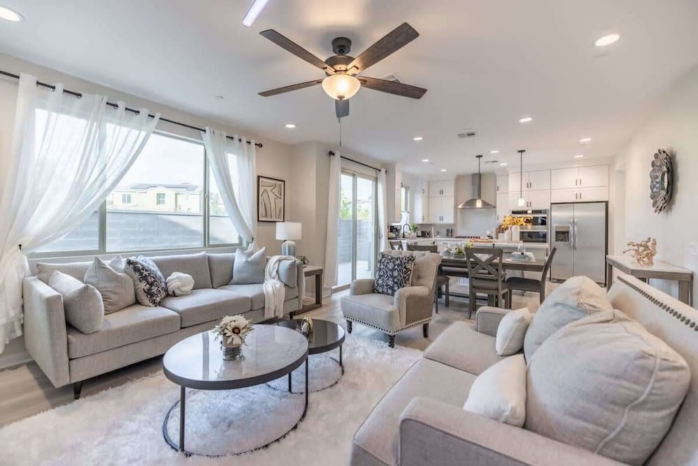 @marbella Lane -amazing 5BR Home in Rancho Mission