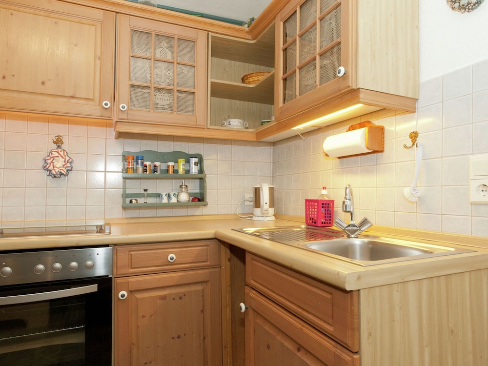 Quiet, Cozy Apartment in Menkhausen near Ski Area view 5