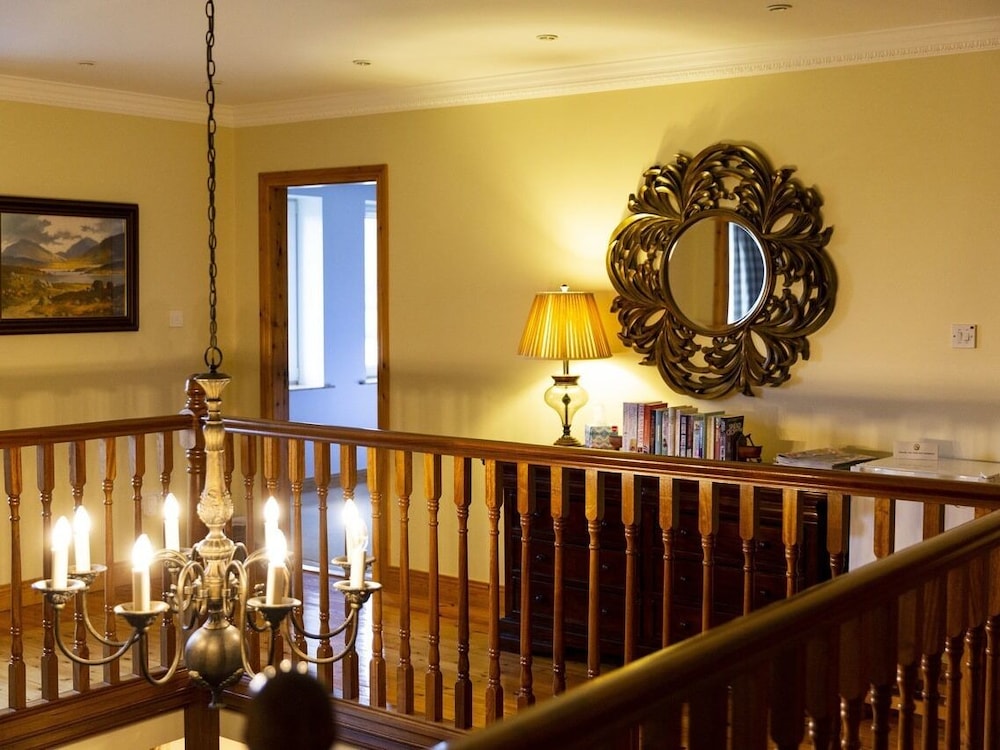 Lake House B&B