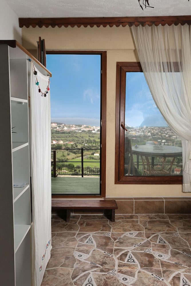 Mavi Keci Otel
