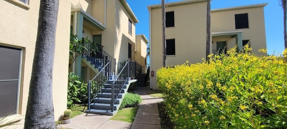 2 Levels Pool Near Beach 2 Patios 2 Bedroom Apts