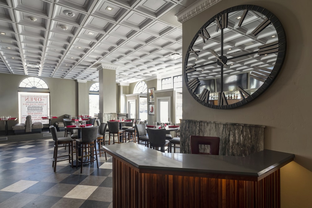 Lawrence Vacations - The Eldridge Hotel - Property Image 15
