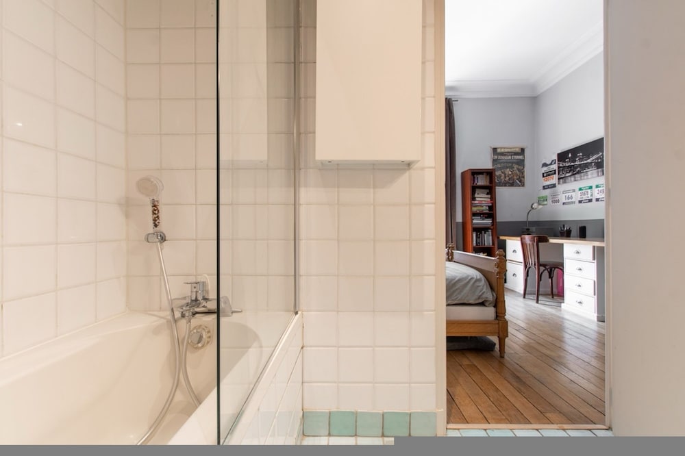 Splendid 5BR Family Apartment - Trocadero