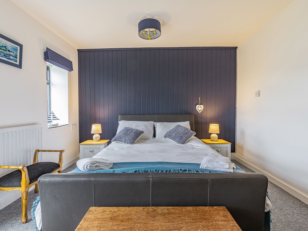 7 Severn Terrace