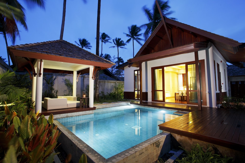 Graceland Khaolak Beach Resort