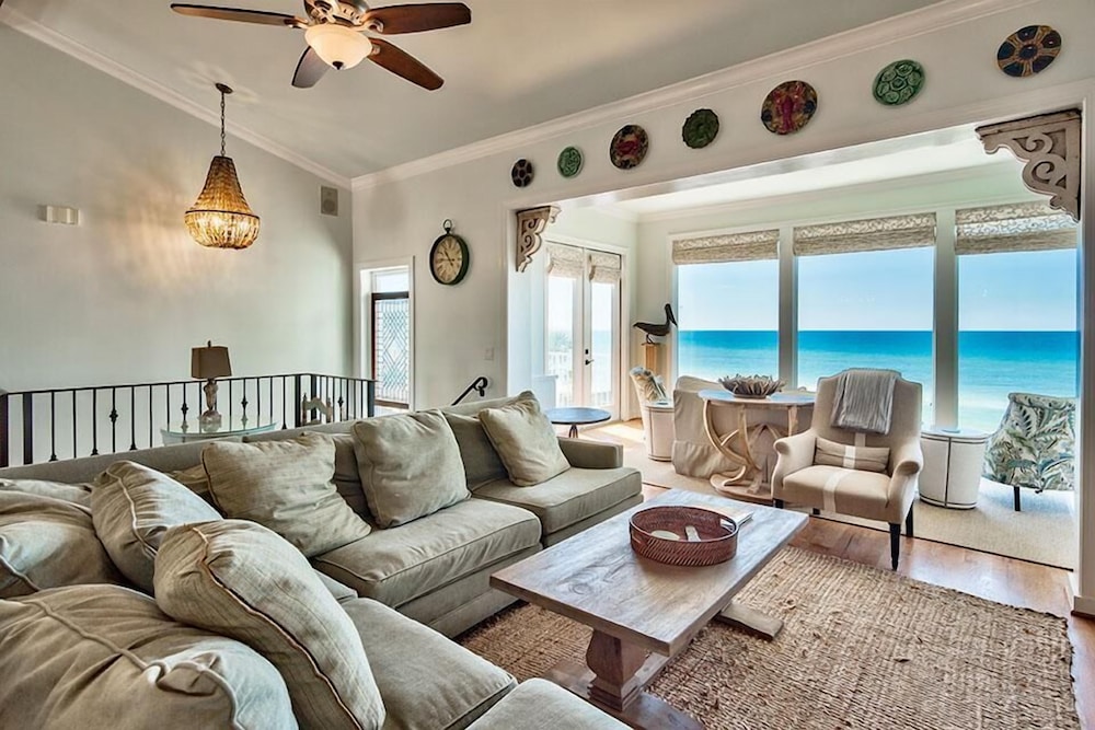 Hakuna Matata 8 Bedroom Holiday Home by Five Star Properties