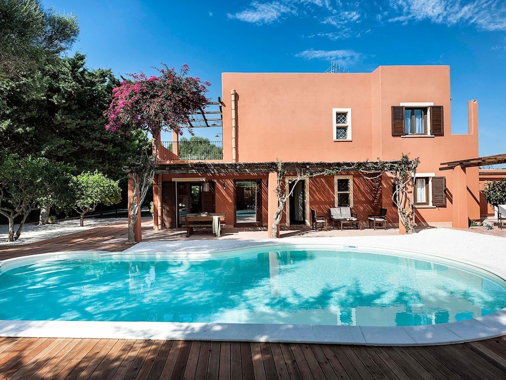 Belvilla by OYO Villa Arangea Dieci photo 2