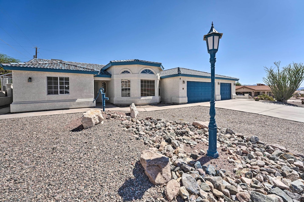 Private Pool & Patio: Lake Havasu City Retreat